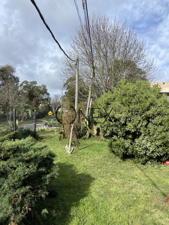 Casa ID.3122 - Venta casa amplia en Pinares 