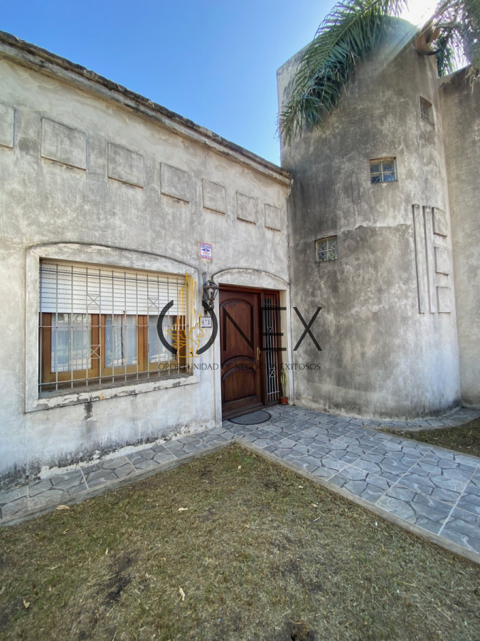 Casa ID.1534 - SE VENDE GRAN CASA EN CENTRO DE PAYSANDU