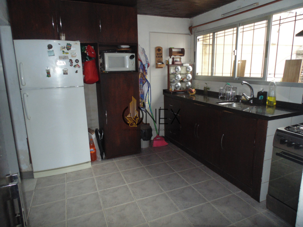 Casa ID.4094 - Se vende en W. Beltrán , Tacuarembó. 