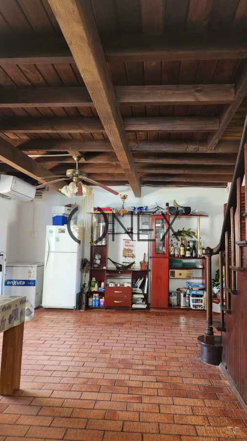 Casa ID.1663 - Casa en venta