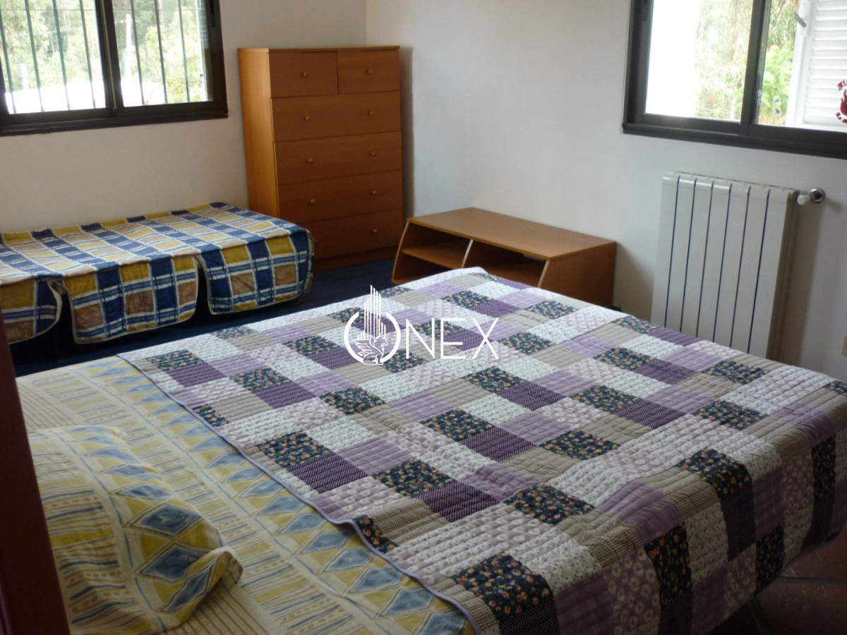 Casa ID.4333 - Casa Tipo Castillo en Venta - Frente al Mar - 3.500 m²