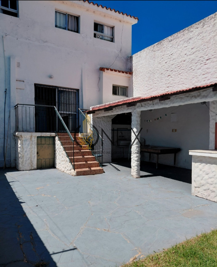 Casa ID.4194 - Oportunidad venta propiedad  dos casas  independientes + dependencia de servicio cerca de la rambla - Piriápolis