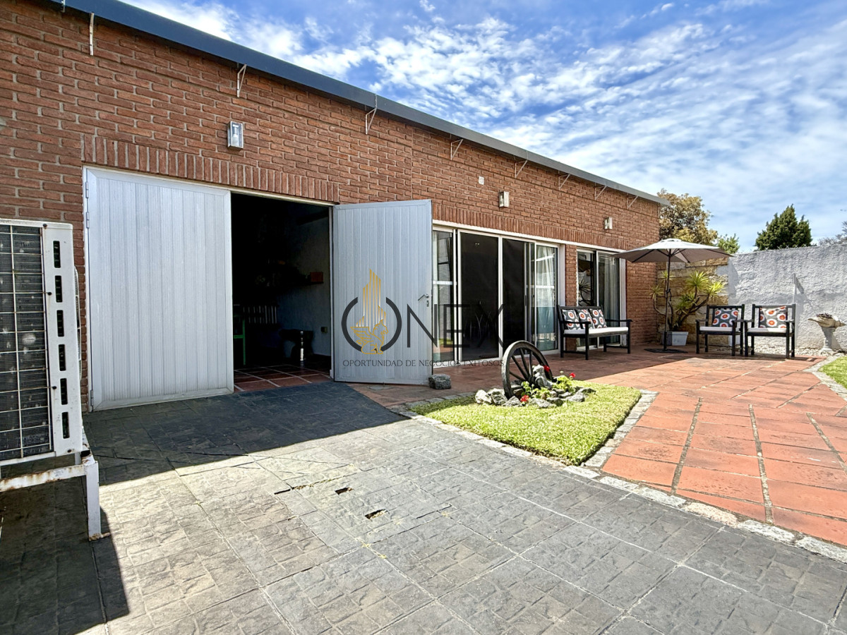 Casa ID.3190 - VENTA CASA 3 DORMITORIOS, PADRÓN ÚNICO, FONDO Y BARBACOA, MALVIN SUR