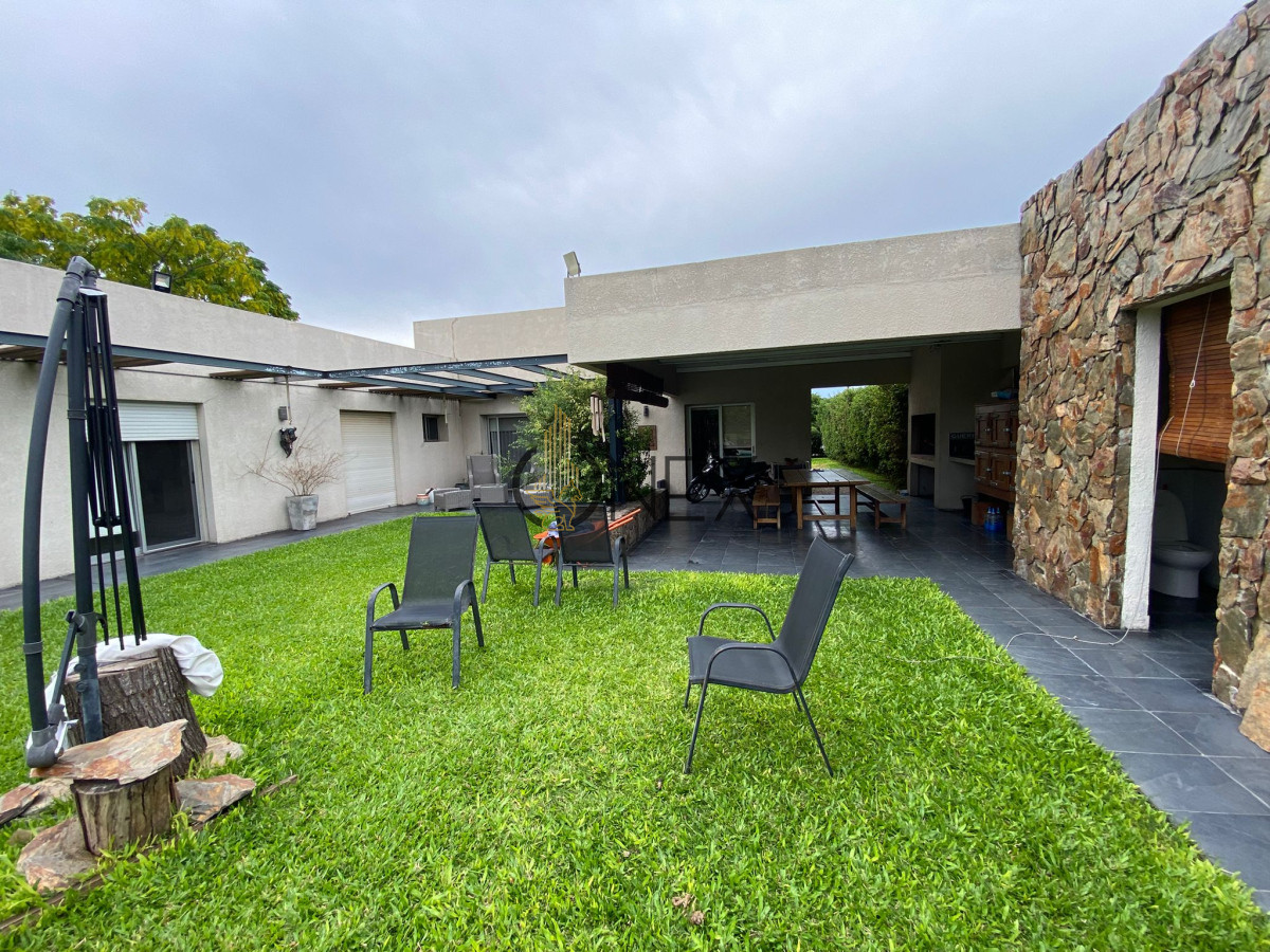Casa ID.1659 - HERMOSA PROPIEDAD EN VENTA CIUDAD DE PAYSANDU