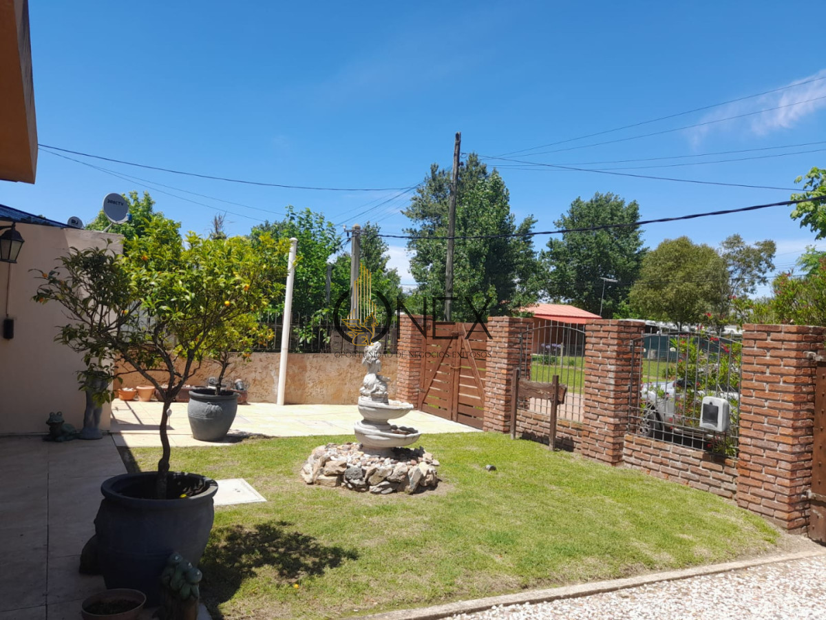 Casa ID.3627 - Se vende hermoso Chalet en Parque del Plata Sur