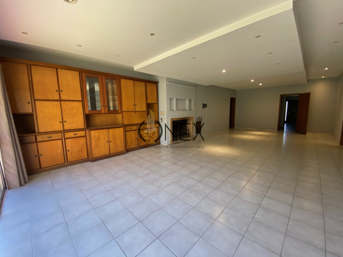 Casa ID.1534 - SE VENDE GRAN CASA EN CENTRO DE PAYSANDU