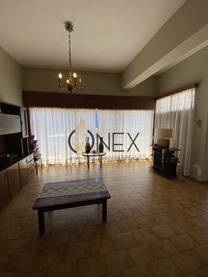 Casa ID.4241 - PROPIEDAD AMPLIA CENTRICA EN VENTA PAYSANDU