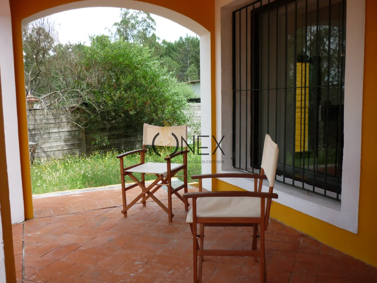 Casa ID.4333 - Casa Tipo Castillo en Venta - Frente al Mar 