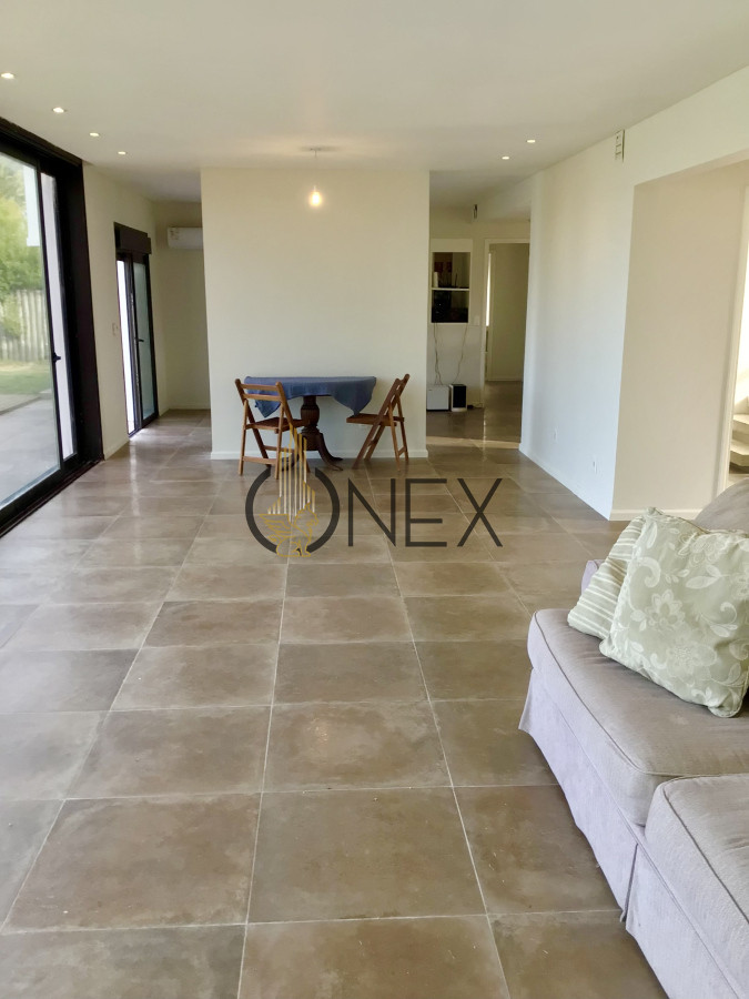 Casa ID.2275 - Casa en Barrios Privados, Viñedos de la Tahona
