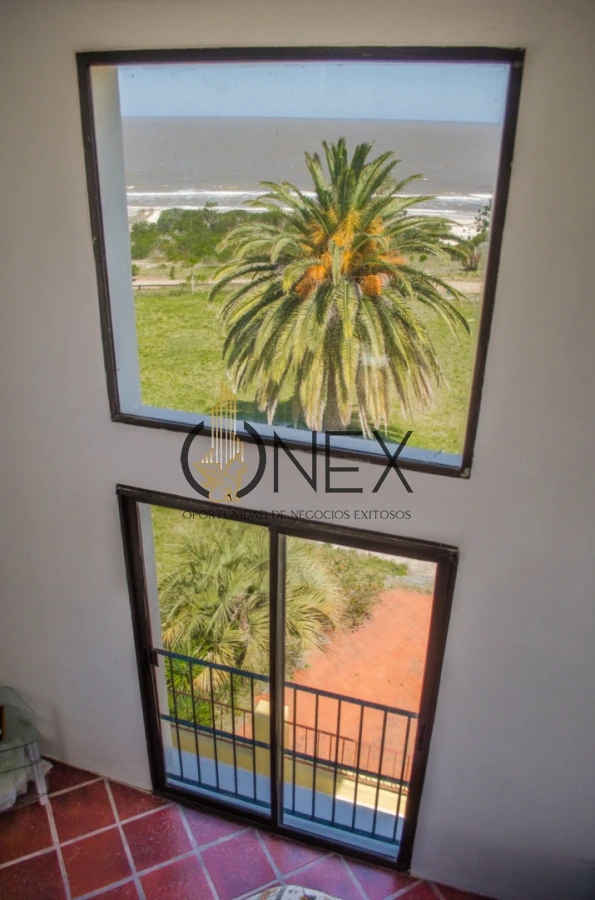 Casa ID.4333 - Casa Tipo Castillo en Venta - Frente al Mar 