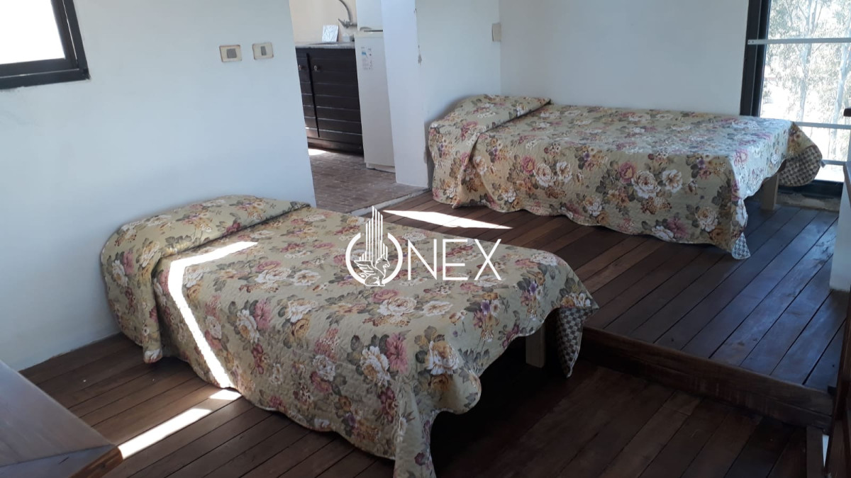 Casa ID.4333 - Casa Tipo Castillo en Venta - Frente al Mar - 3.500 m²