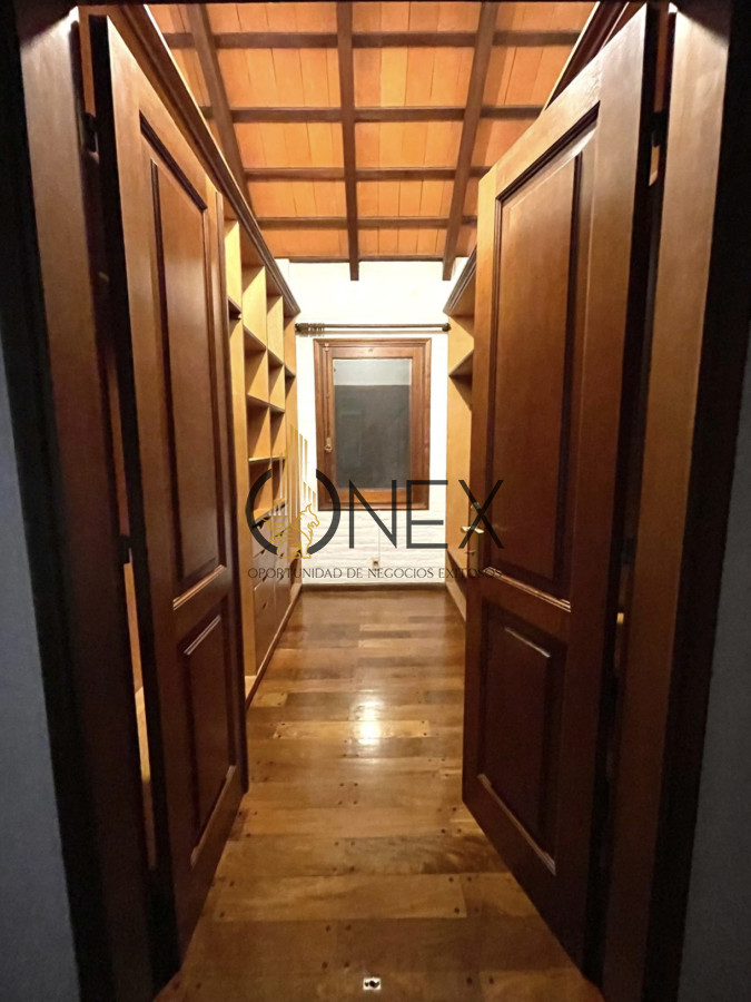 Casa ID.3373 - LUJO Y COMODIDAD Venta o Alquiler Casa Lomas Tahona 3D suite Playroom Estar Terraza Gge Piscina Parrillero