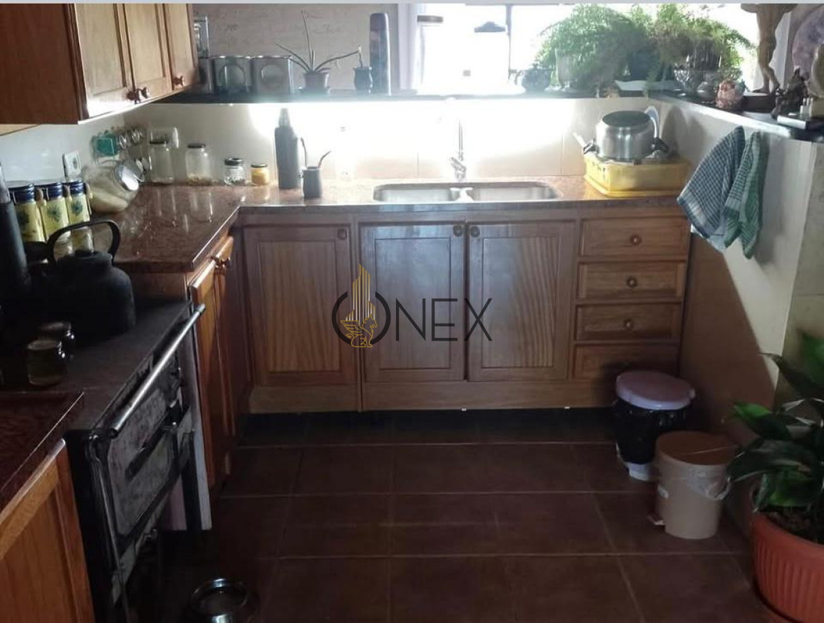 Casa ID.2373 - Venta casa principal y de huespedes gran tierra divina zona 