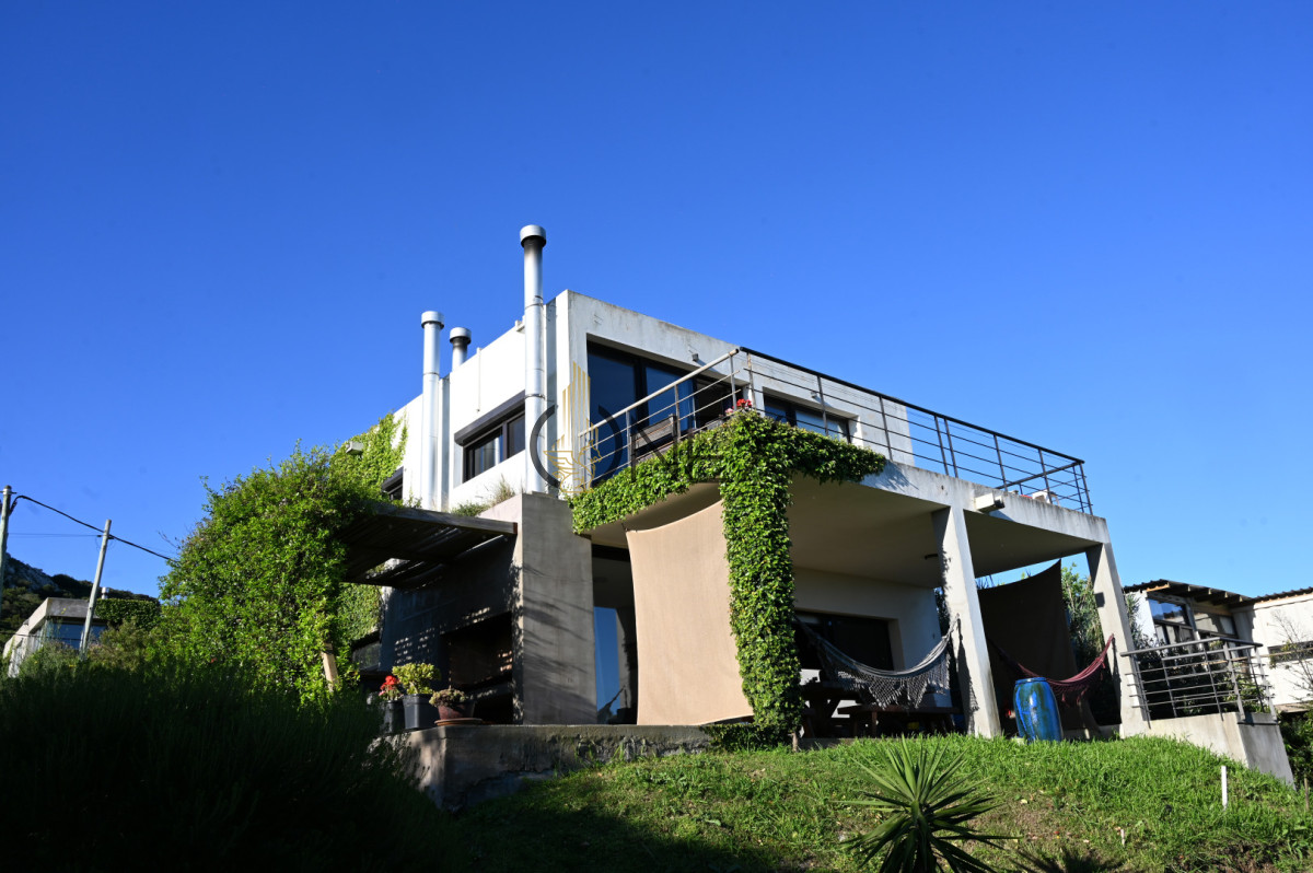 Casa ID.3361 - SE VENDE EXCELENTE PROPIEDAD EN PIRIÁPOLIS,PARA CUMPLIR TUS SUEÑOS