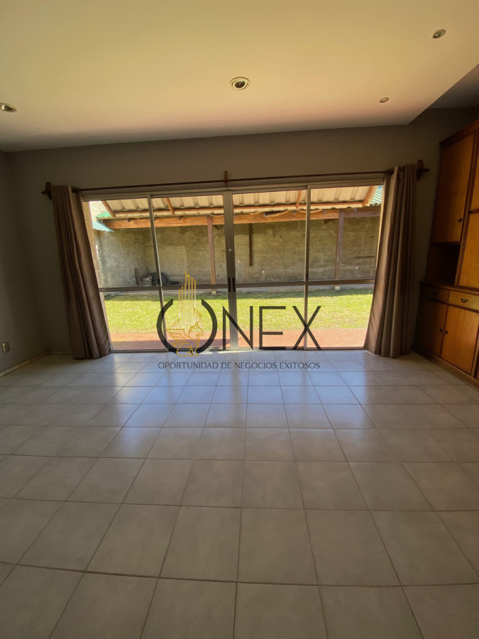 Casa ID.1534 - SE VENDE GRAN CASA EN CENTRO DE PAYSANDU