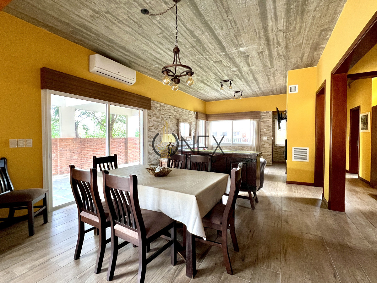 Casa ID.1848 - VENTA CASA AMUEBLADA, 3 DORMITORIOS, 3 BAÑOS, PLAYA GRANDE, PIRIÁPOLIS