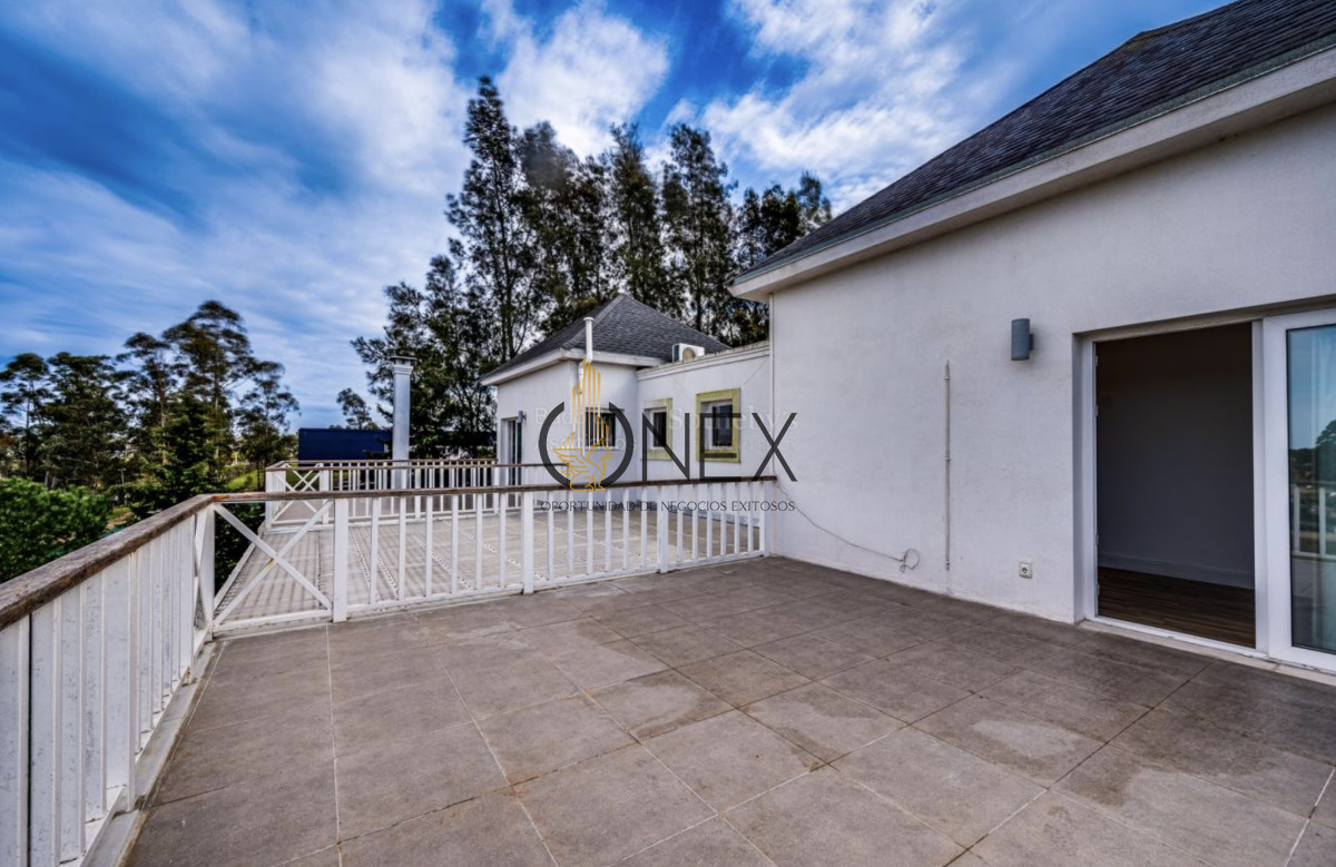 Casa ID.3374 - TU NUEVA VIDA EMPIEZA ACÁ! Venta Casa Altos la Tahona 3D Suite, estar, 2 plantas excelente ubicación  