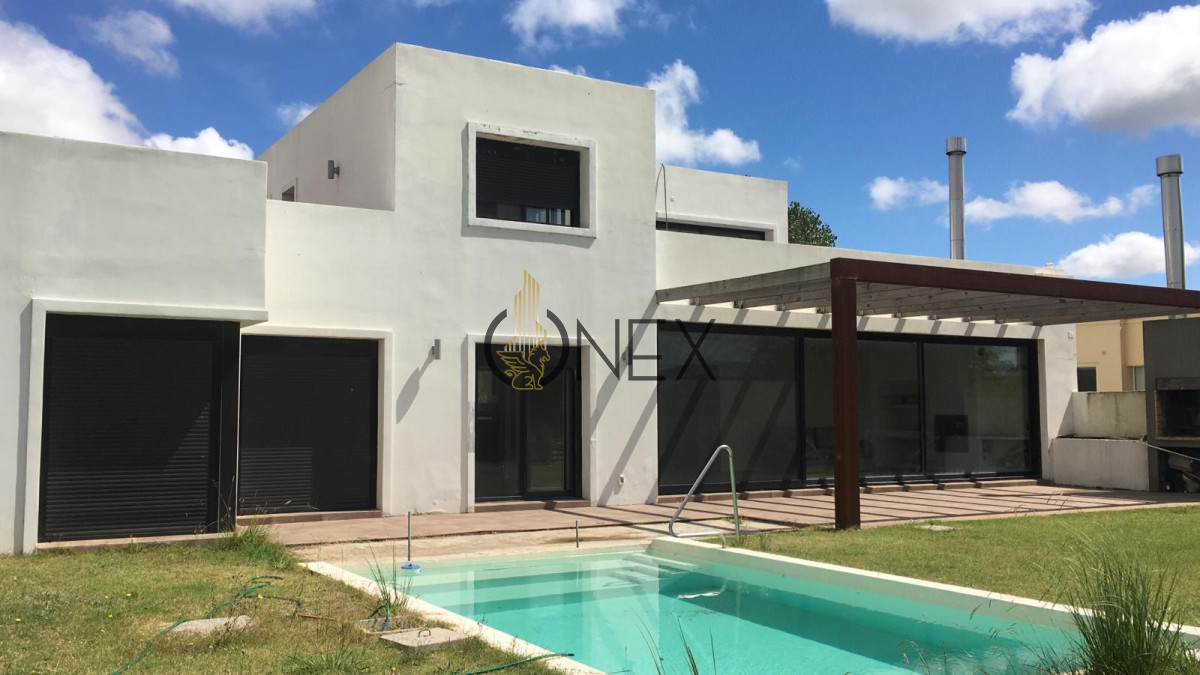Casa ID.2275 - Casa en Barrios Privados, Viñedos de la Tahona