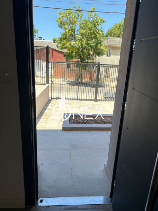 Casa ID.4401 - Se alquila dúplex a estrenar en Brazo Oriental, Montevideo. 