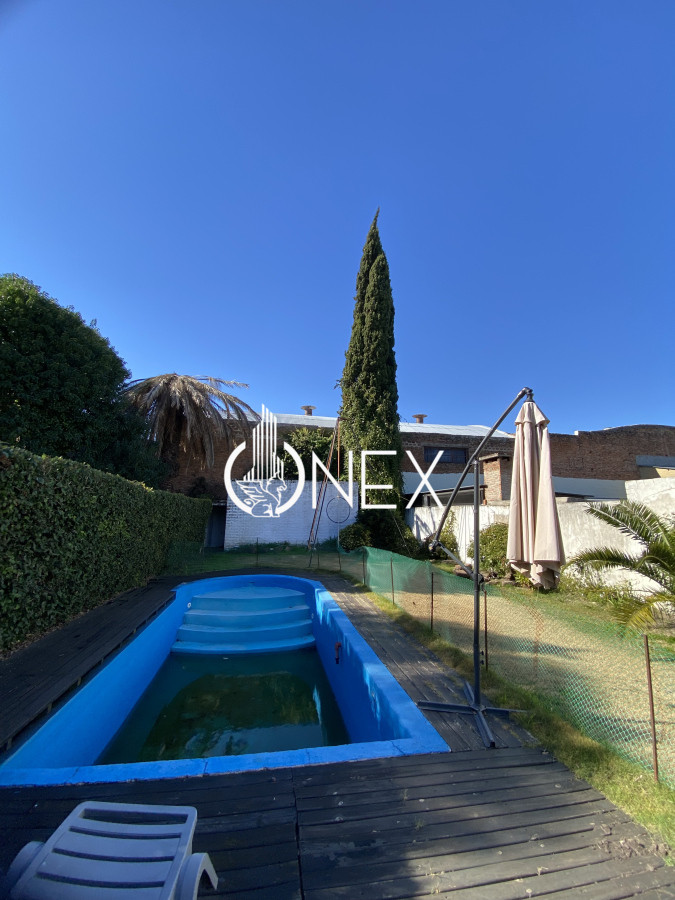 Casa ID.2717 - ESPECTACULAR PROPIEDAD FRENTE A PLAZA EN VENTA PAYSANDU 