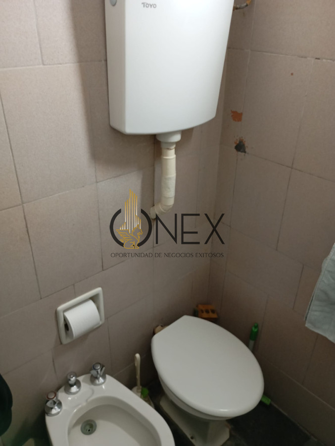 Casa ID.3774 - Casa en Venta de 7 dormitorios en Solymar a mts de la Rambla