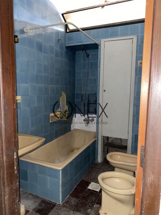 Casa ID.2575 - ESTRATEGICA PROPIEDAD CENTRICA EN VENTA 