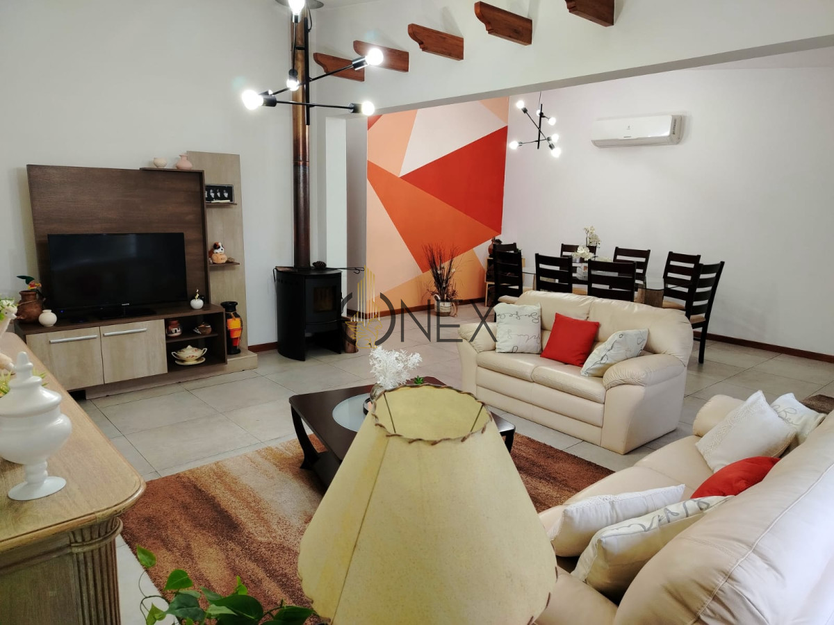 Casa ID.2832 - Hermosa Propiedad en Salinas Sur