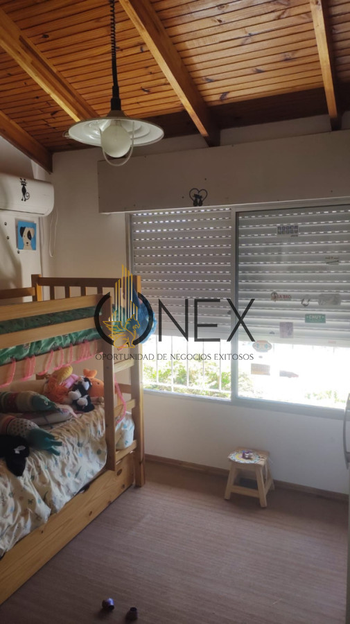 Casa ID.3977 - SE VENDE EXCELENTE PROPIEDAD DE 4 DORMITORIOS EN PINAMAR SUR