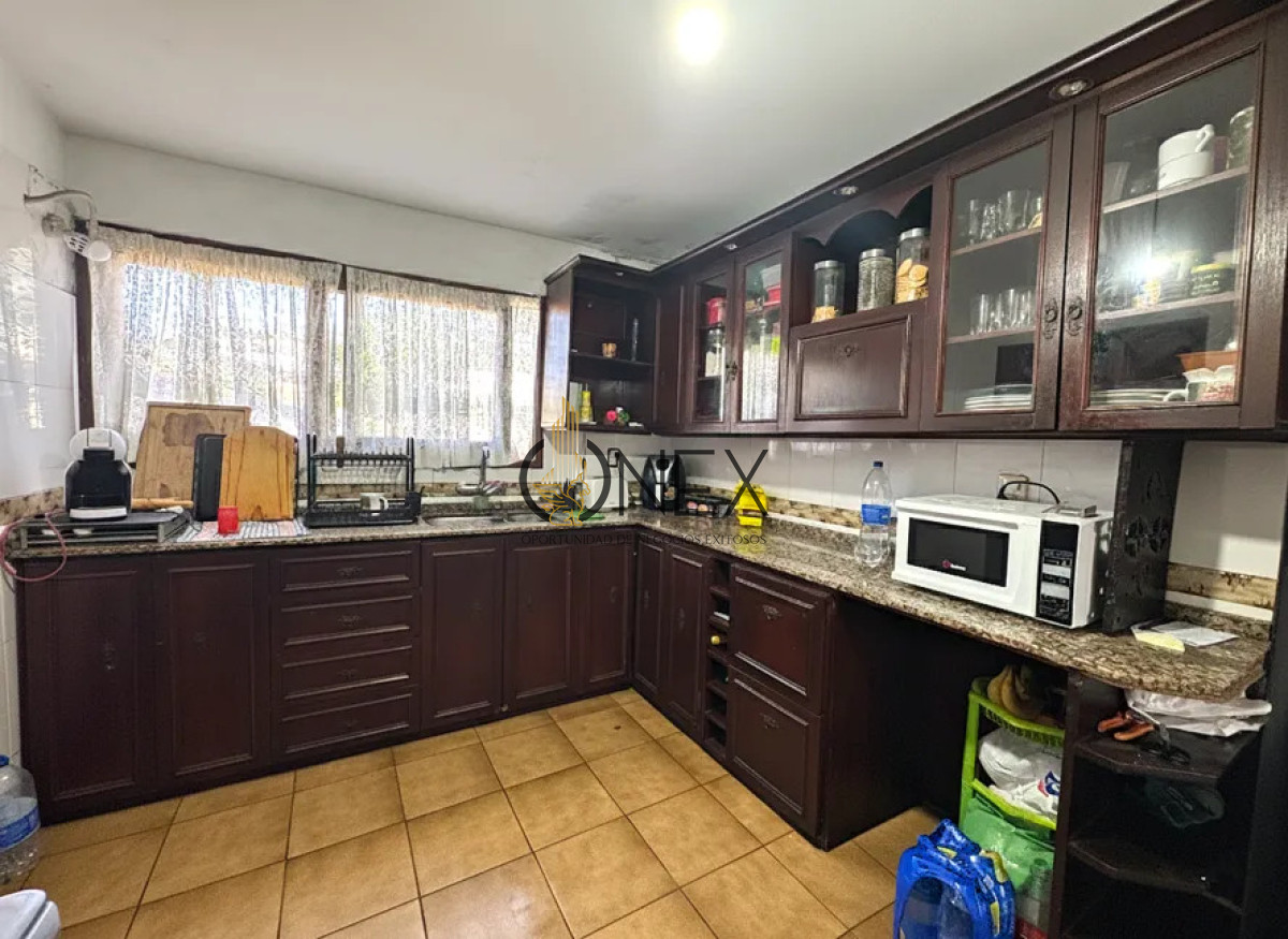 Casa ID.1514 - Gran Oportunidad Venta de Casa y Apartamento La Floresta a Pasos de La Playa.
