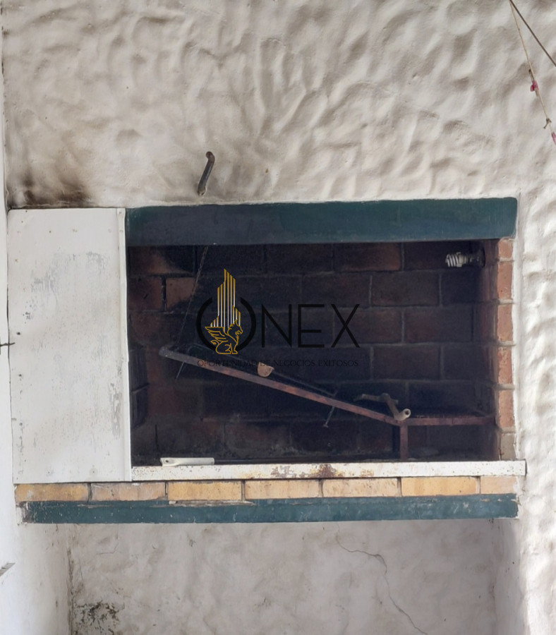 Casa ID.4194 - Oportunidad venta propiedad  dos casas  independientes + dependencia de servicio cerca de la rambla - Piriápolis