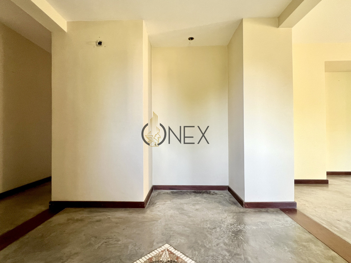 Casa ID.1871 - VENTA CASA 4 DORMITORIOS, 4 BAÑOS + SERVICIO, PISCINA Y PARRILLERO, BARRIO PRIVADO, LA TAHONA
