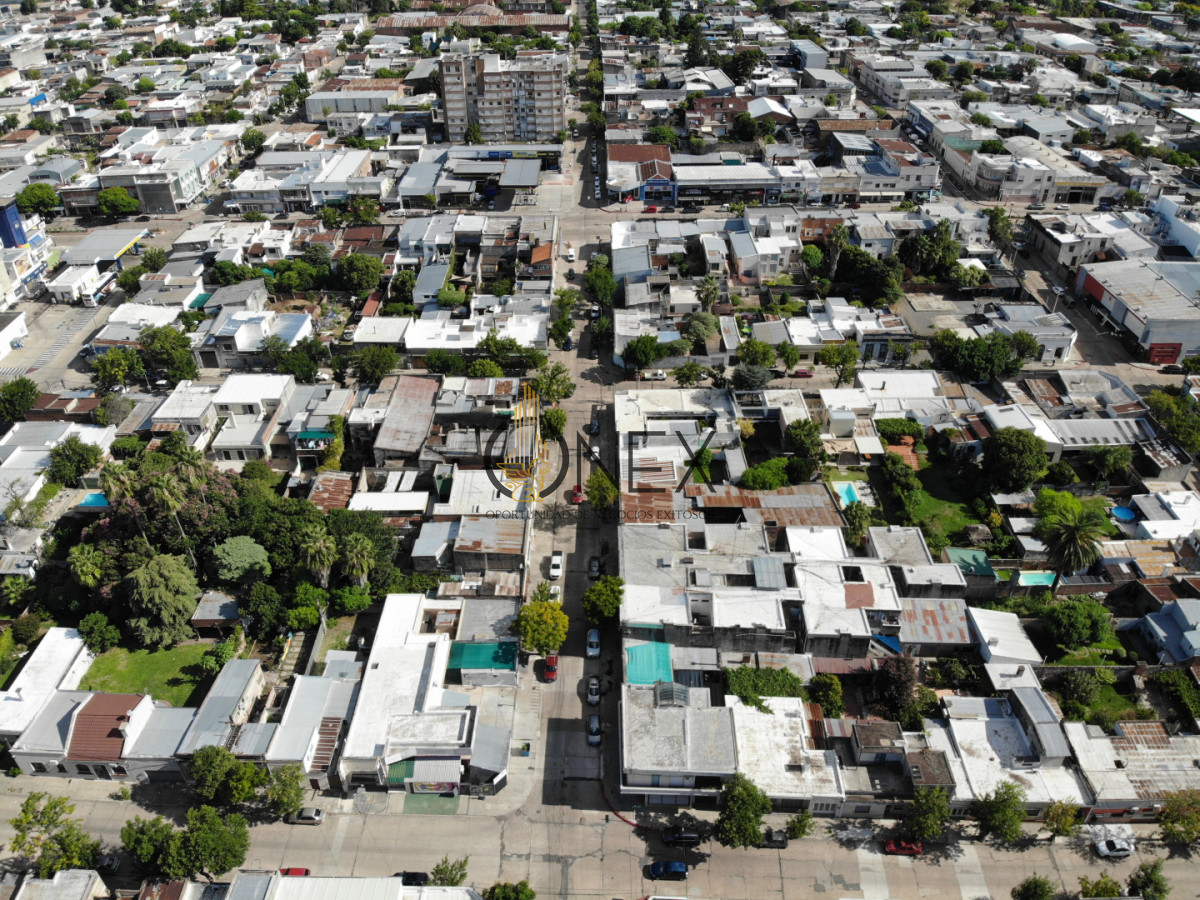 Casa ID.4241 - PROPIEDAD AMPLIA CENTRICA EN VENTA PAYSANDU