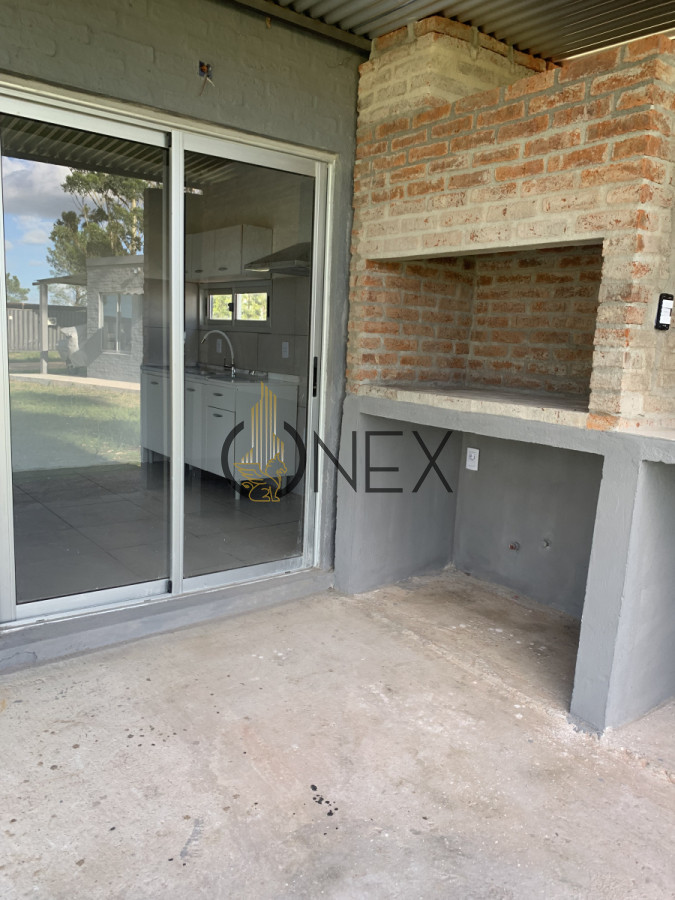 Casa ID.1880 - Onex Alquila Hermosas Casas en complejo  