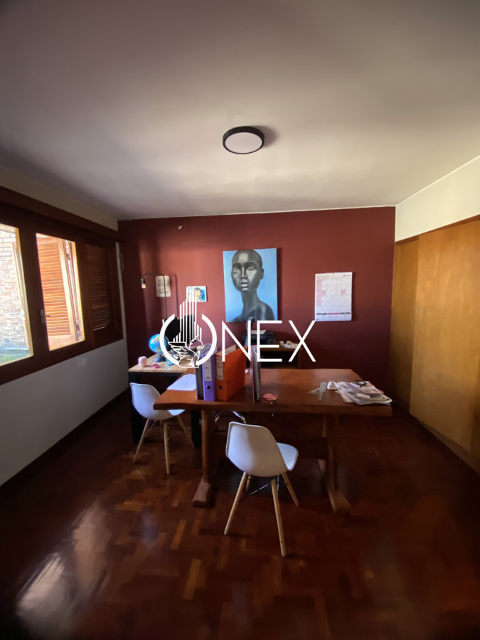 Casa ID.2717 - ESPECTACULAR PROPIEDAD FRENTE A PLAZA EN VENTA PAYSANDU 
