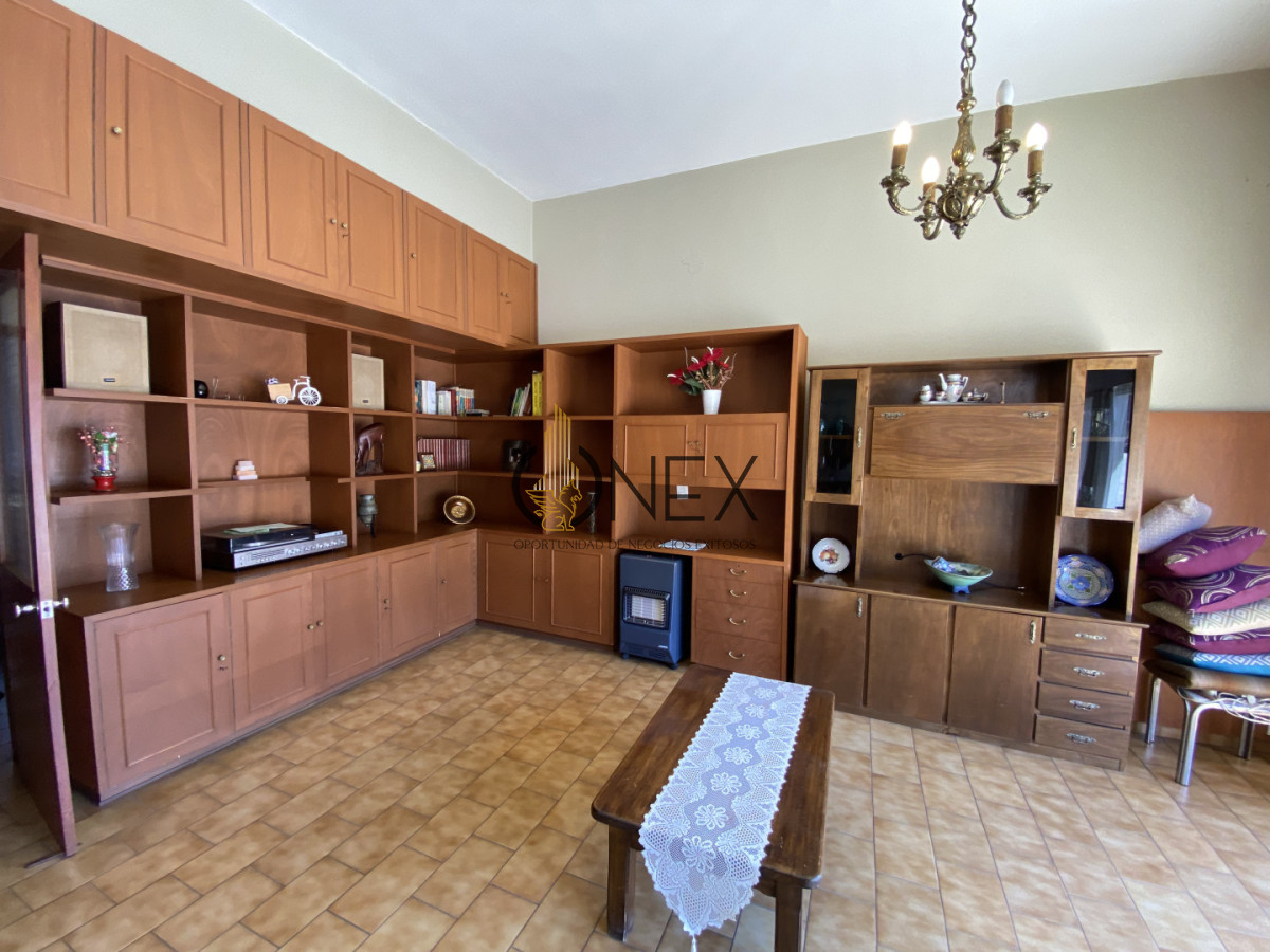 Casa ID.4241 - PROPIEDAD AMPLIA CENTRICA EN VENTA PAYSANDU