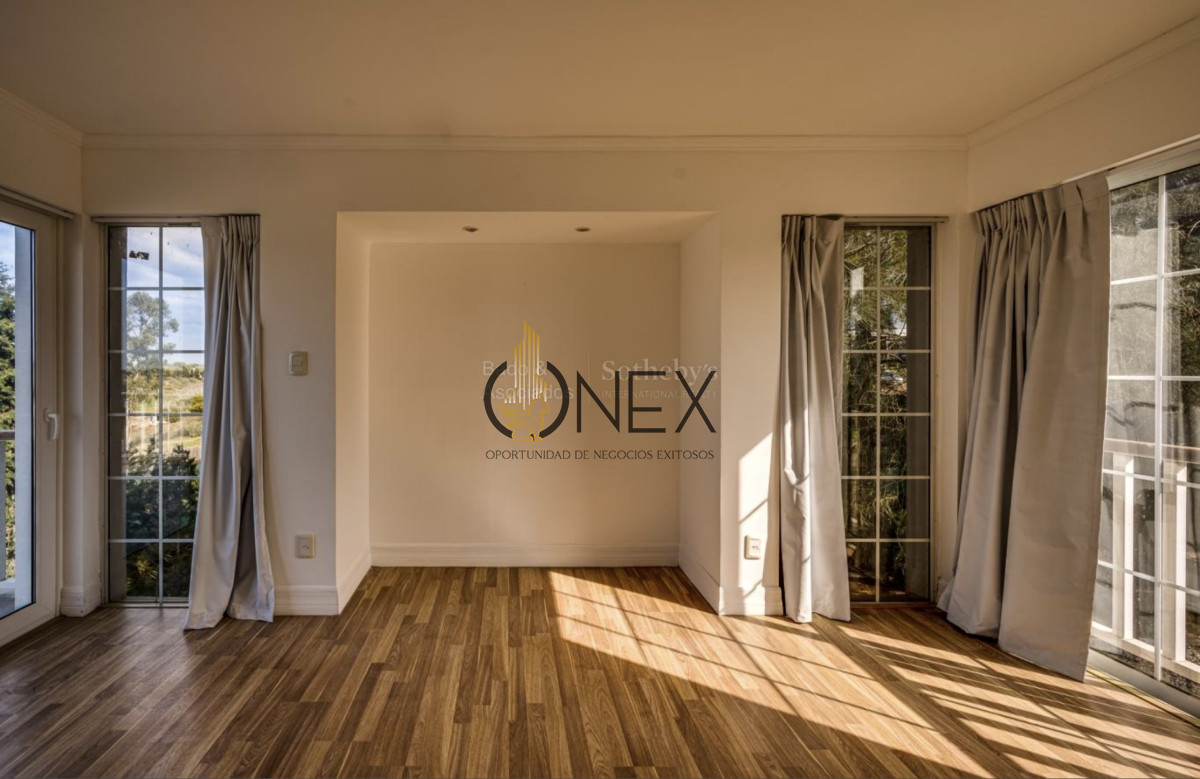 Casa ID.3374 - TU NUEVA VIDA EMPIEZA ACÁ! Venta Casa Altos la Tahona 3D Suite, estar, 2 plantas excelente ubicación  