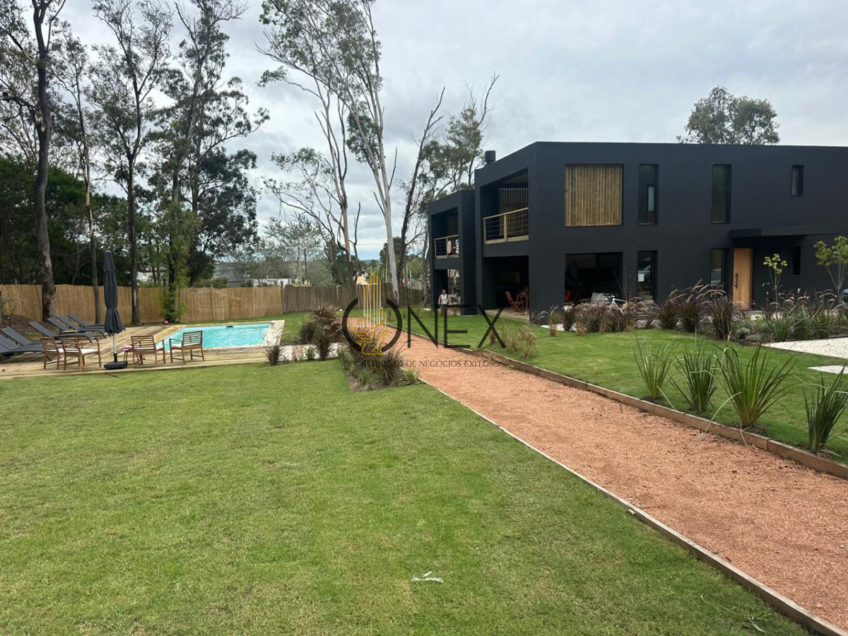 Casa ID.2935 -  Complejo Residencial de 4 casas - El Tesoro, La Barra. 