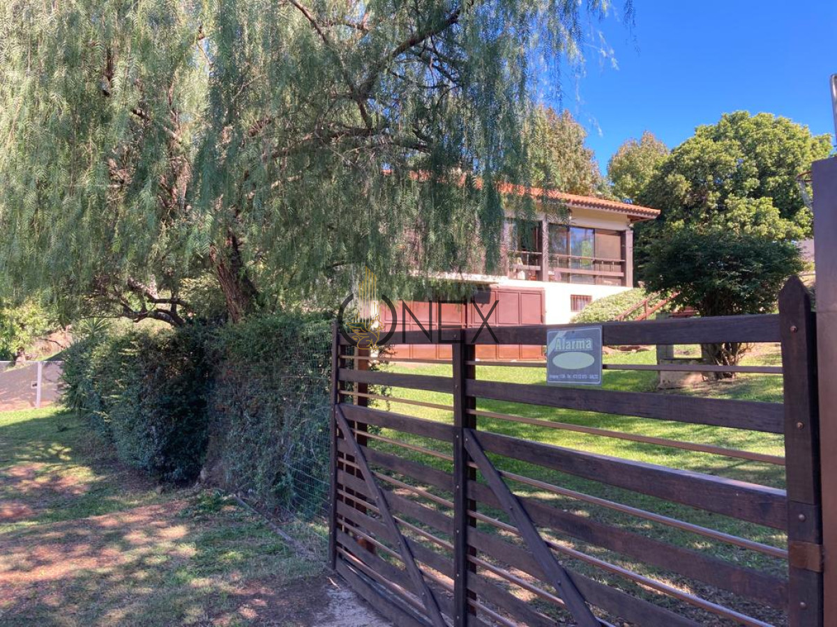 Casa ID.2792 - Casa en Salto, Salto