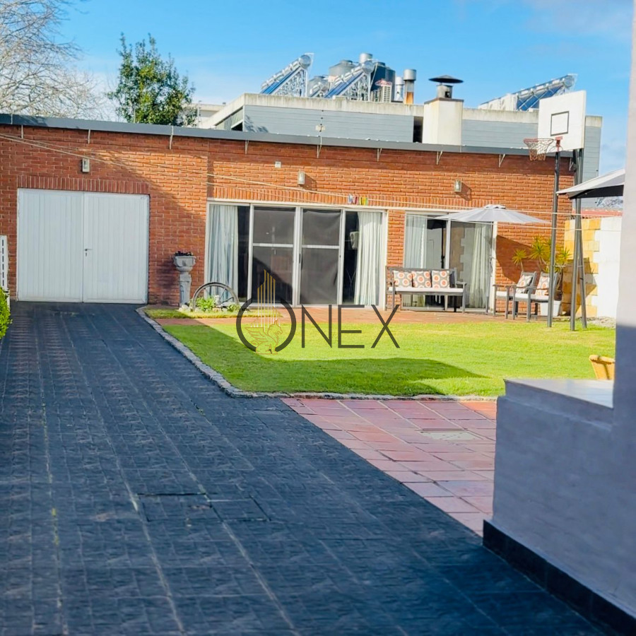 Casa ID.3190 - VENTA CASA MALVIN SUR, 3 DORMITORIOS , GARAGE