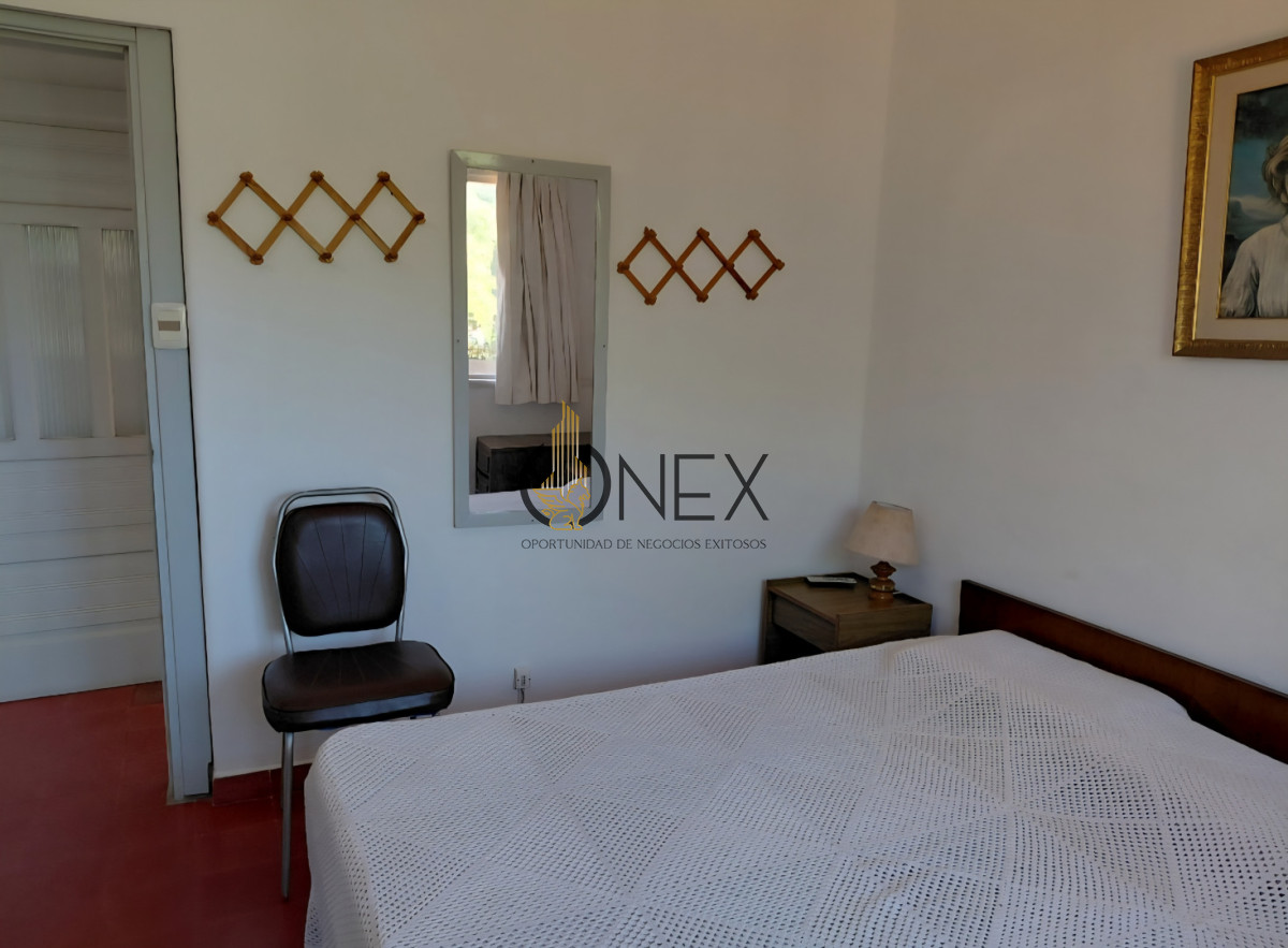 Casa ID.4194 - Oportunidad venta propiedad  dos casas  independientes + dependencia de servicio cerca de la rambla - Piriápolis