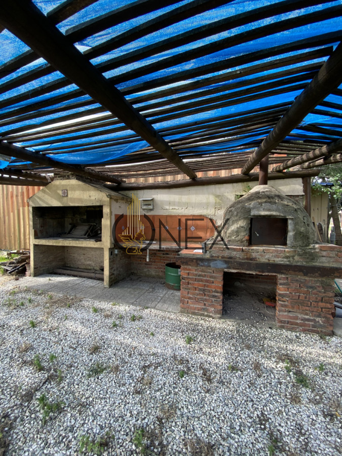 Casa ID.1557 - HERMOSA CASA DE PIEDRA EN VENTA 