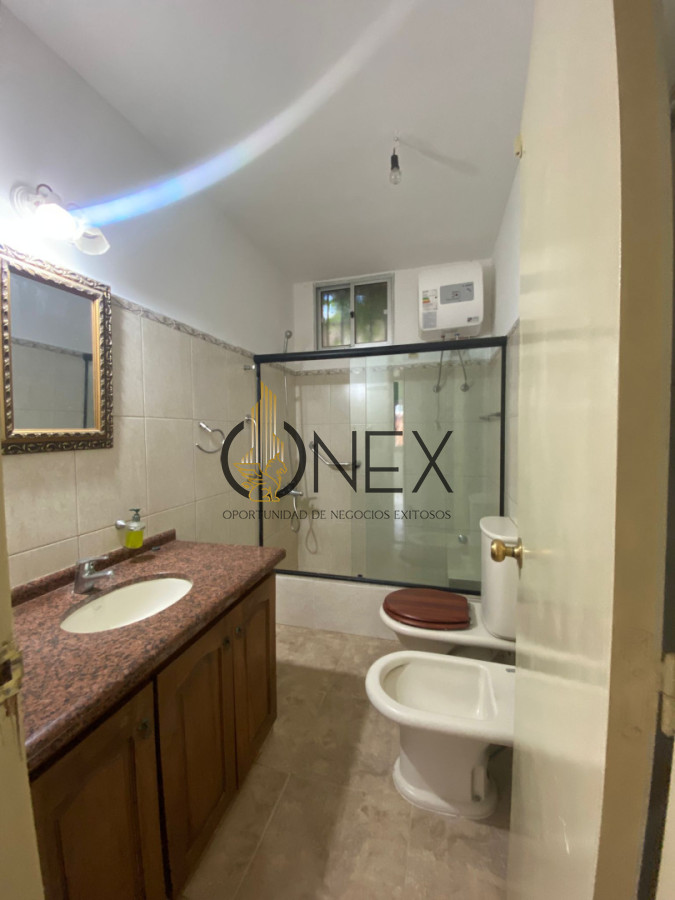 Casa ID.3627 - Se vende hermoso Chalet en Parque del Plata Sur