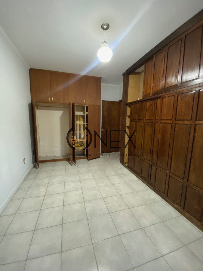 Casa ID.1534 - SE VENDE GRAN CASA EN CENTRO DE PAYSANDU