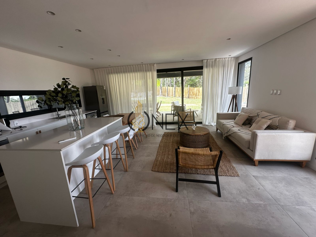 Casa ID.2935 -  Complejo Residencial de 4 casas - El Tesoro, La Barra. 