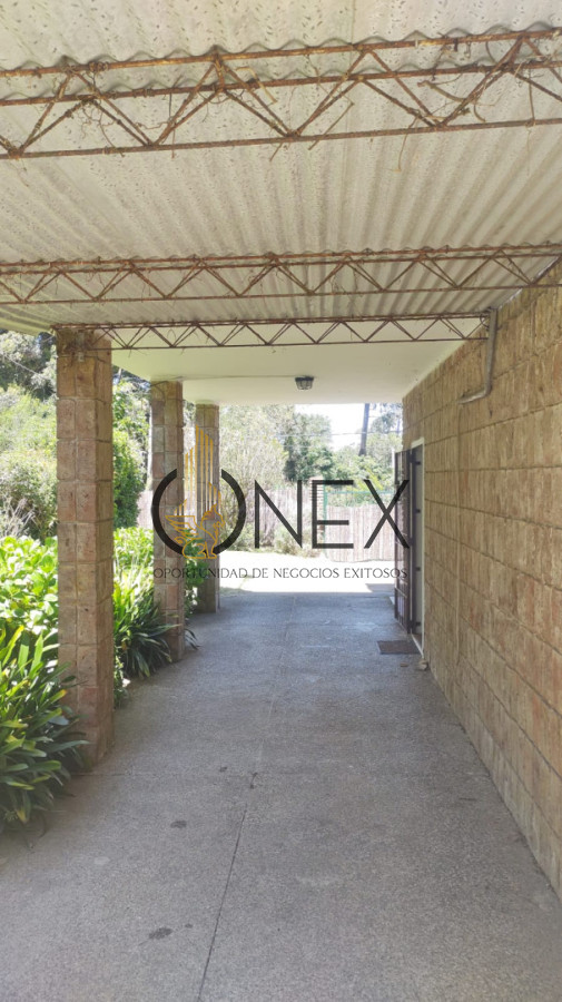 Casa ID.3977 - SE VENDE EXCELENTE PROPIEDAD DE 4 DORMITORIOS EN PINAMAR SUR