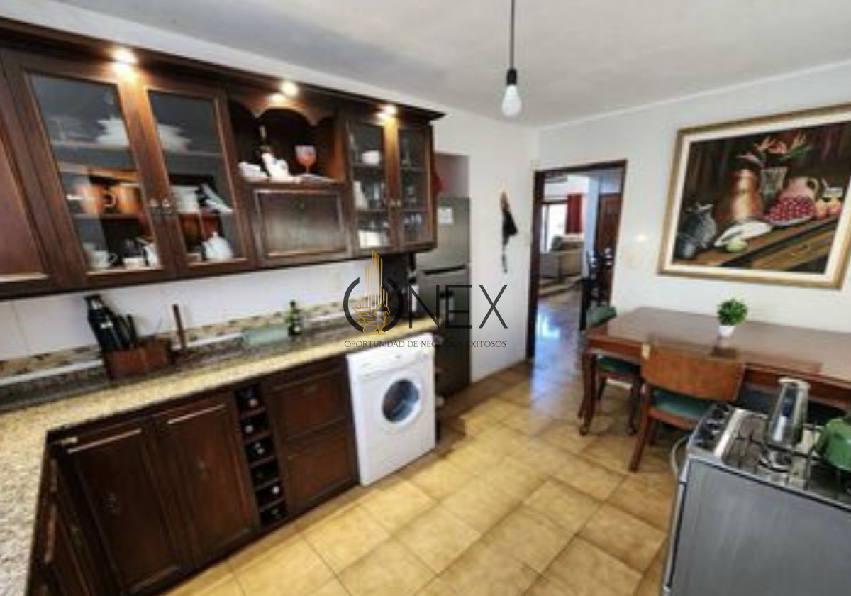 Casa ID.1514 - Gran Oportunidad Venta de Casa y Apartamento La Floresta a Pasos de La Playa.