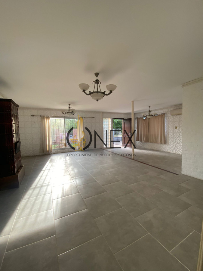 Casa ID.3627 - Se vende hermoso Chalet en Parque del Plata Sur