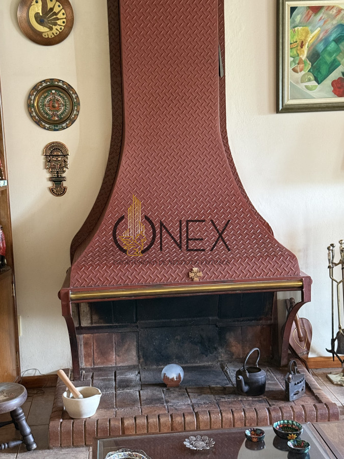 Casa ID.3526 - Se vende casa 5 dormitorios a pasos del centro de Tacuarembó 