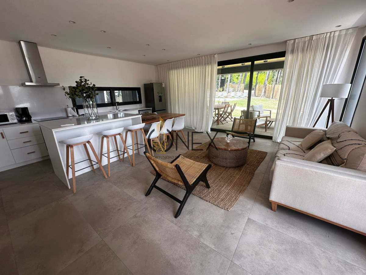 Casa ID.2935 -  Complejo Residencial de 4 casas - El Tesoro, La Barra. 