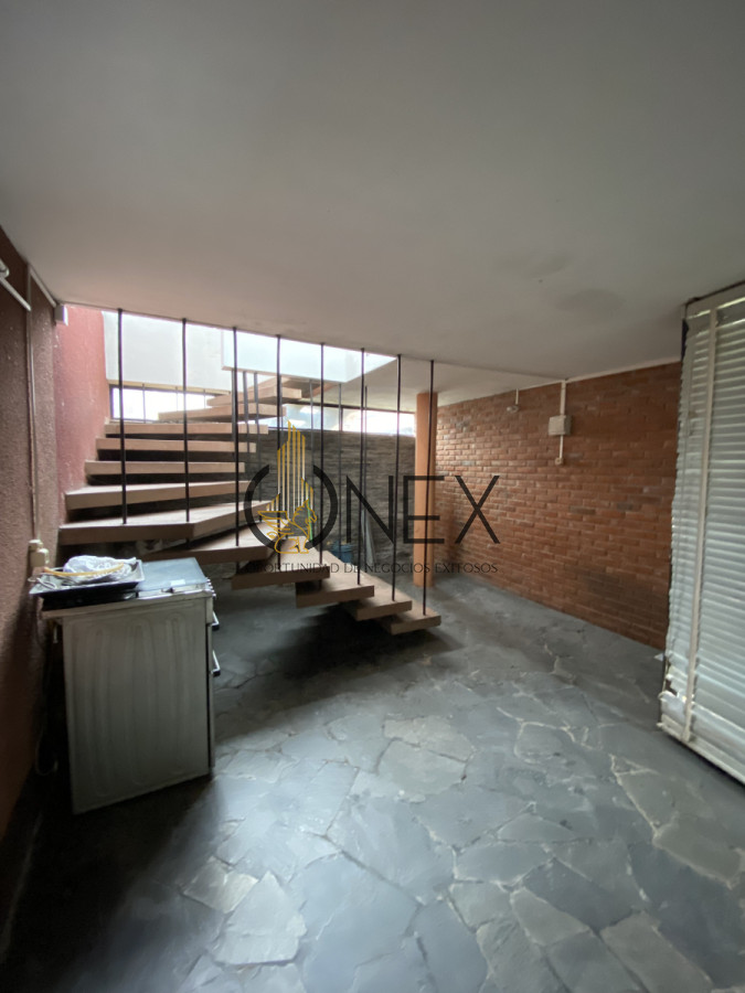 Casa ID.2575 - ESTRATEGICA PROPIEDAD CENTRICA EN VENTA 